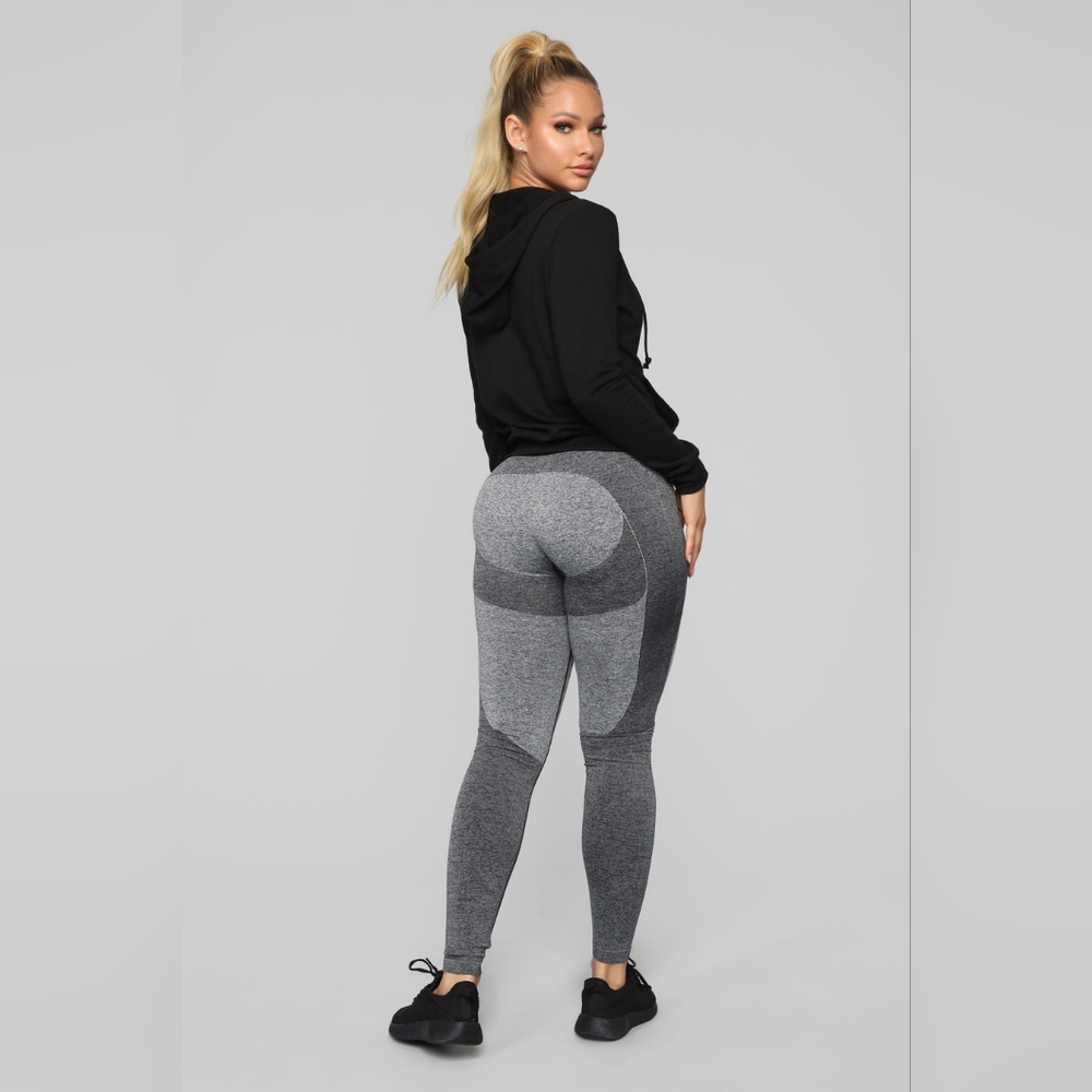NWT Fashion Nova run with me Black Zip up hoodie - Picture 4 of 11
